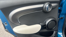 MINI Hatchback 1.5 Cooper Exclusive 5dr Auto Petrol Hatchback